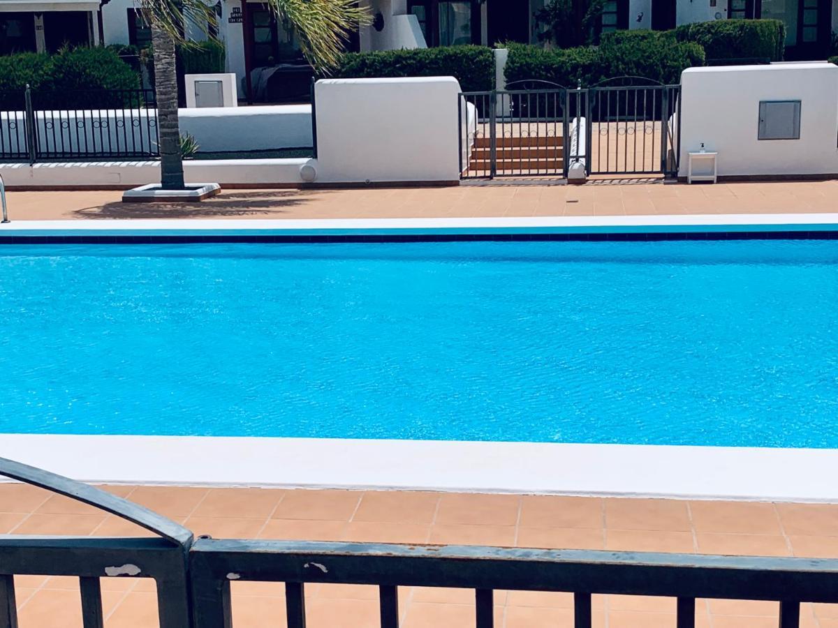 Lovely Casa Felicidad, swimming pool, Wifi x private garden Playa Blanca  Exterior foto