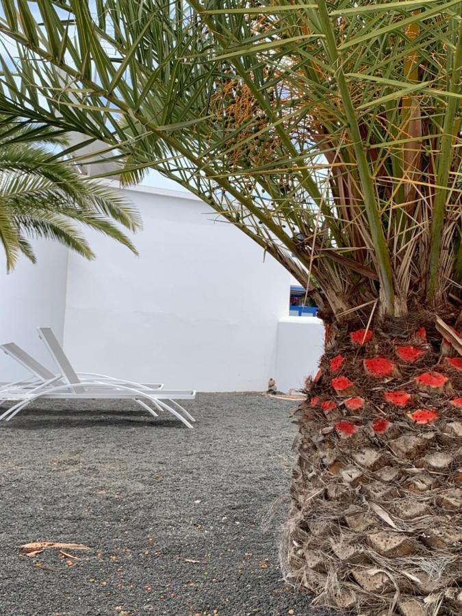 Lovely Casa Felicidad, swimming pool, Wifi x private garden Playa Blanca  Exterior foto