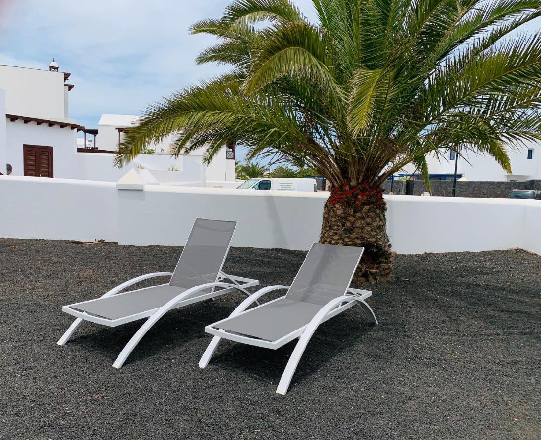Lovely Casa Felicidad, swimming pool, Wifi x private garden Playa Blanca  Exterior foto