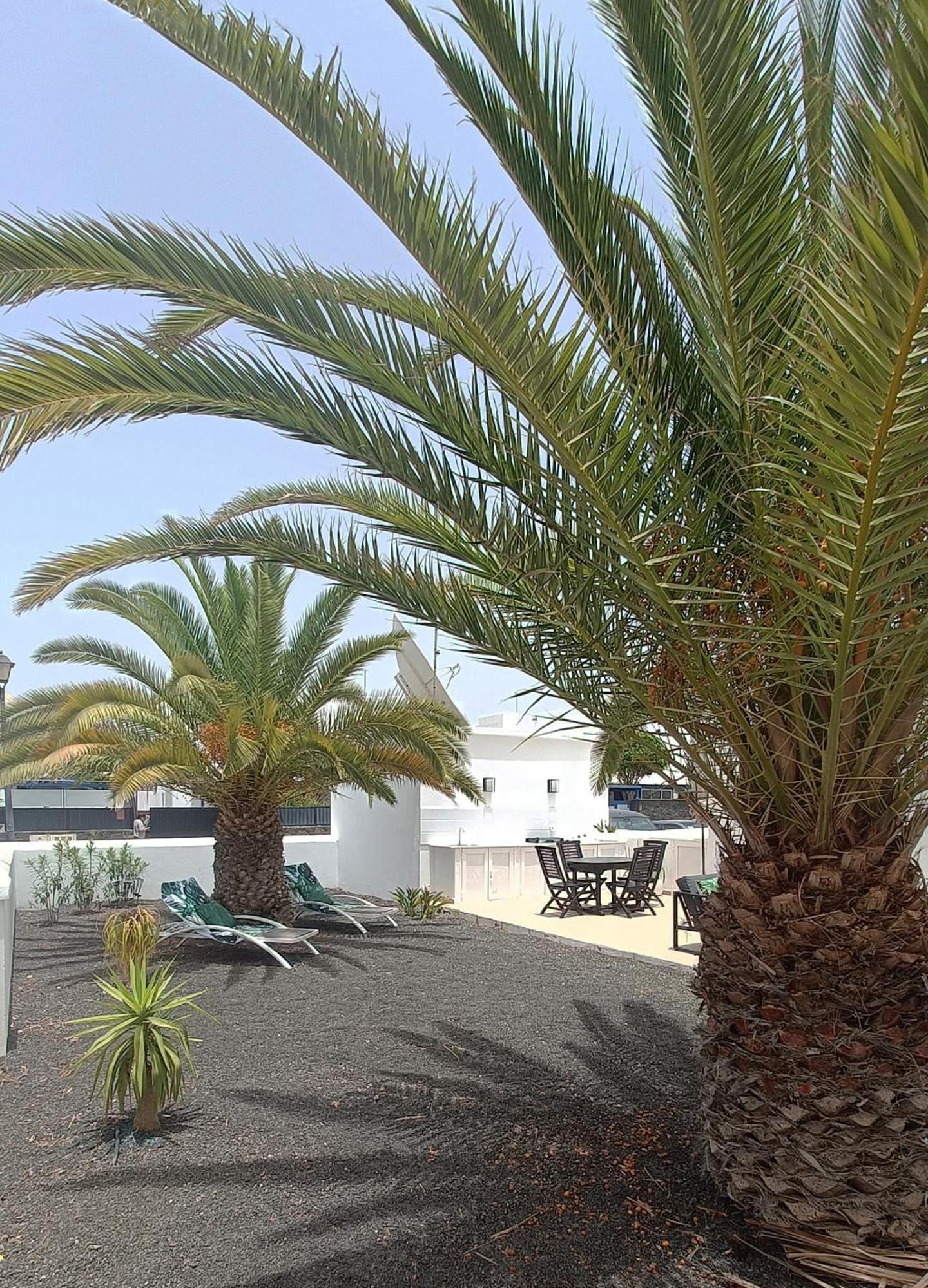 Lovely Casa Felicidad, swimming pool, Wifi x private garden Playa Blanca  Exterior foto