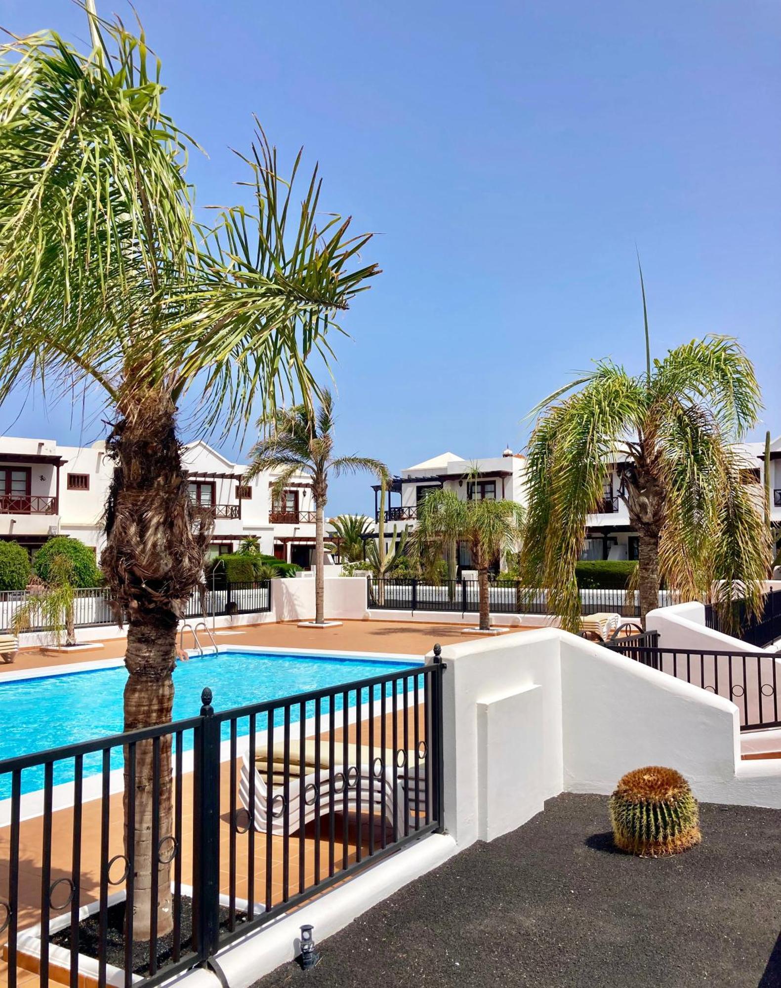 Lovely Casa Felicidad, swimming pool, Wifi x private garden Playa Blanca  Exterior foto